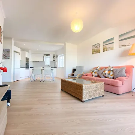 & Marina Easy Walk Retreat #1884 Lagos