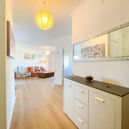 & Marina Easy Walk Retreat #1884 * Lagos