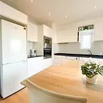 Apartment & Marina Easy Walk Retreat #1884 Lagos